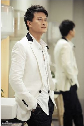 劉錫明分別出席泰州美容院活動(dòng)、錦州美容院客戶答謝晚會(huì)