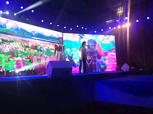 桑吉平措、高原天籟、王菲模仿秀嘉欣出席“傳奇不止步”東輝2015絕美藏地行活動