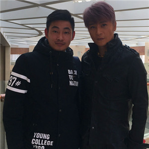 陳志朋與經(jīng)紀人李志